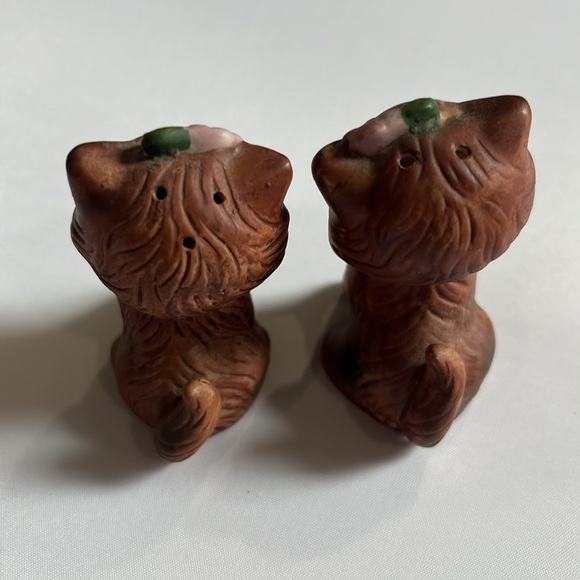 Cat Kitten 2 1/2 Inch Salt and Pepper Shakers Ceramic Made in Korea Adorable🆕 - Picture 5 of 12